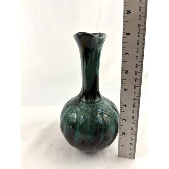 Vintage Blue Mountain Glazed Pottery Bud Table Vase 8" Green Blue - Picture 4 of 15